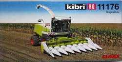 CLAAS Jaguar 900 with Maize Harvester