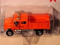 2 Axle Crew Cab Short Solid Stake Bed Truck